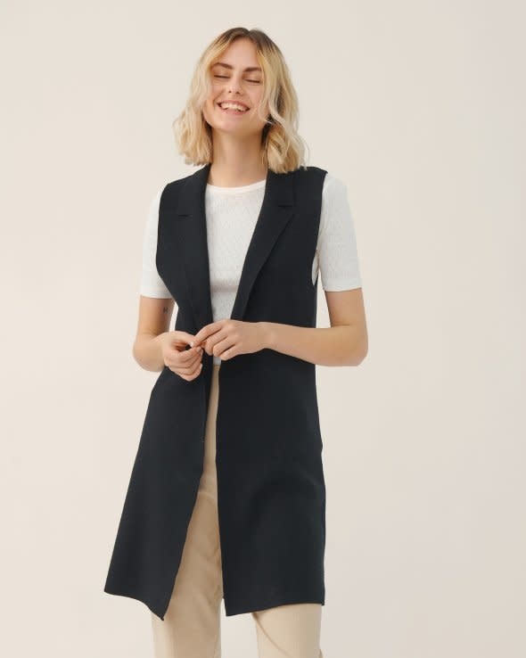 Long black sleeveless vest hotsell