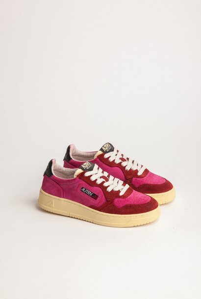 Medalist Low Suede Red Pink Women SS19