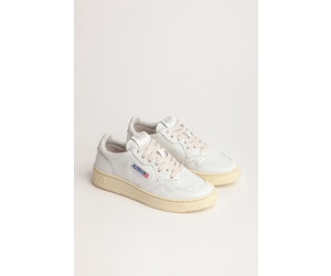 スニーカー AUTRY Women Sneakers PTLWLL15WHTWHT White Autry Medalist Low Sneakers In White Leather