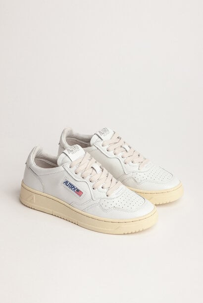 Medalist Low White Leather Women LL15