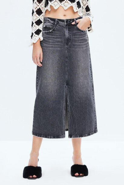 Vintage Black Gray Front Slit V Denim Skrit