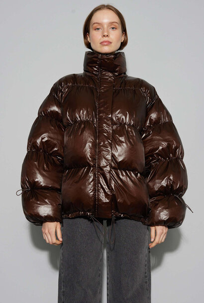 Active String Puffer Jacket Brown