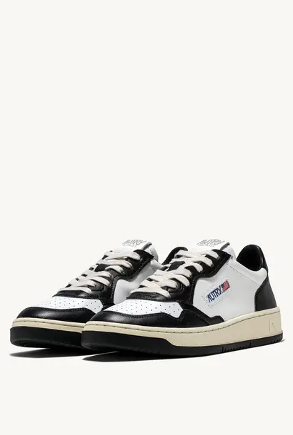 Medalist Low White Black Leather Men WB01