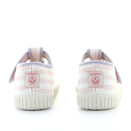 Victoria 1366167 rosa