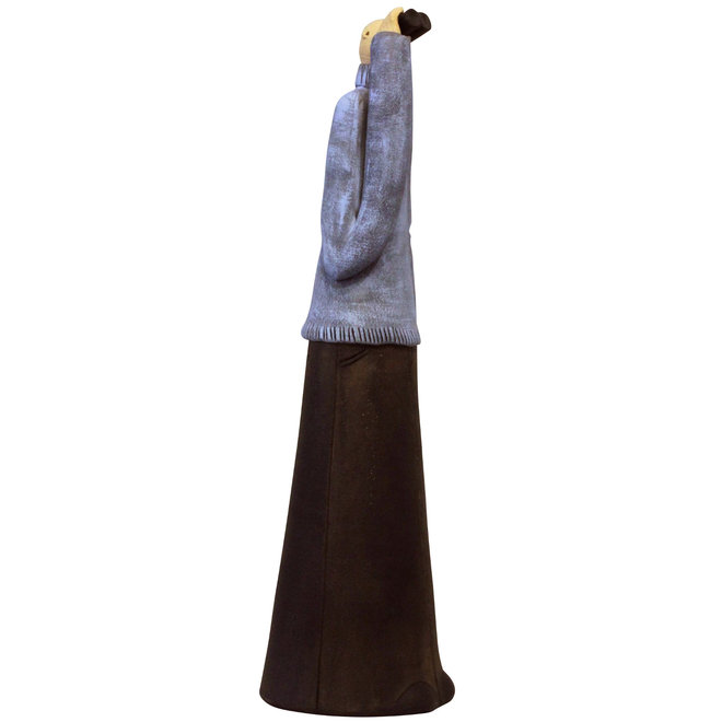 Stoere Man in coltrui met Verrekijker Keramiek H42 cm