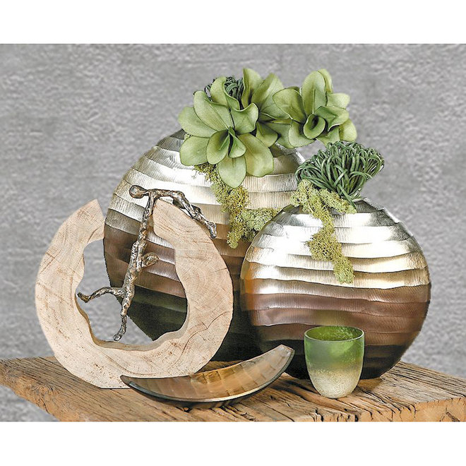 Sculptuur 'Teamwork', mangohout, polyresin in antique bronze, H30cm