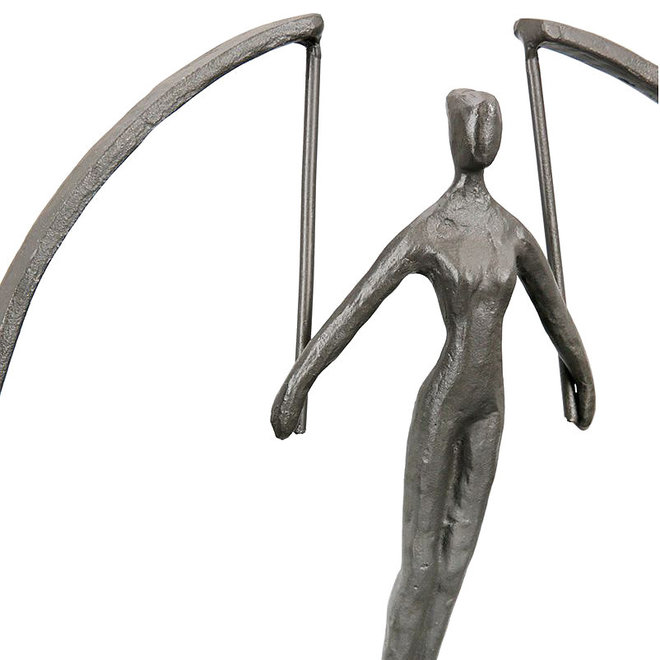 Metal-Sculpture Gymnast, Rings