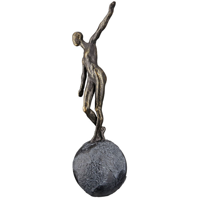 Figuur 'The World in Balance' woman