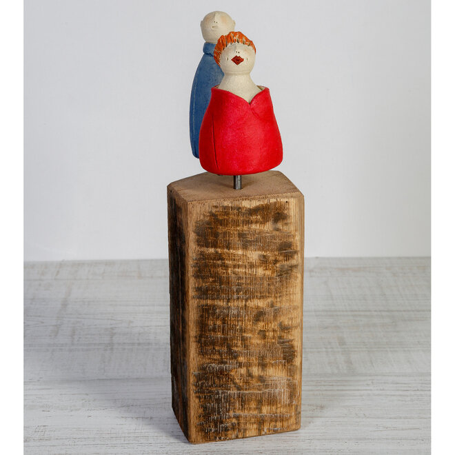 Achter elke succesvolle vrouw staat een sterke man, Keramiek H32cm