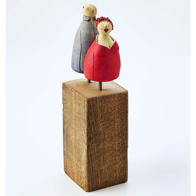 Achter elke succesvolle vrouw staat een sterke man, Keramiek H32cm