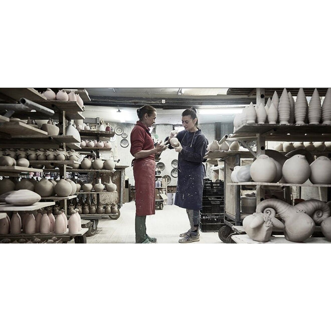 Vrolijke Vrouw, Freudenmädchen, smaragdgroen Keramiek H27cm