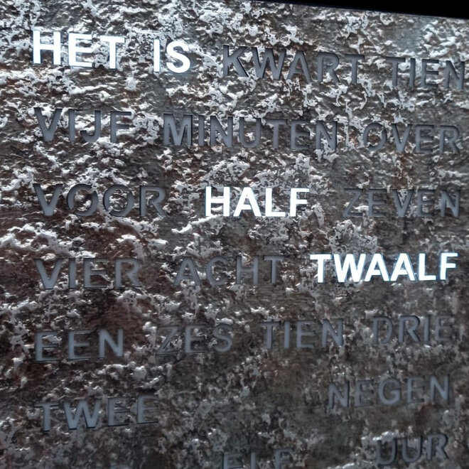 Woordklok Nederlands Grafiet, 40x40cm