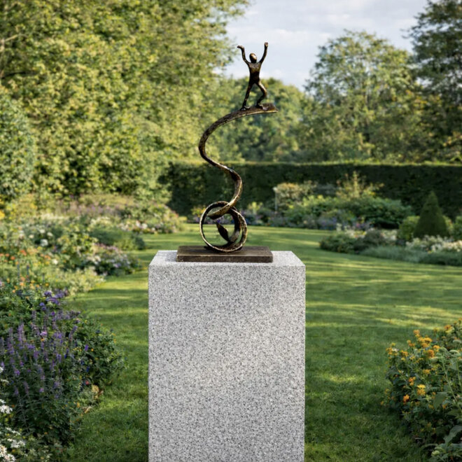 Volledig bronzen beeld 'Reach for the Sky' H34cm