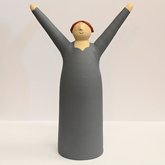 Vrolijke Vrouw, Freudenmädchen, middelgrijs Keramiek H27cm