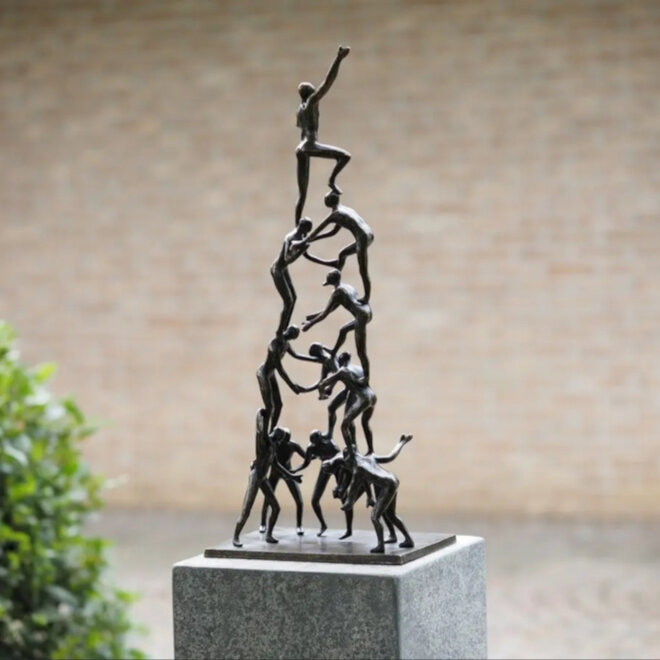 Volledig bronzen beeld 'Elevation' H53cm