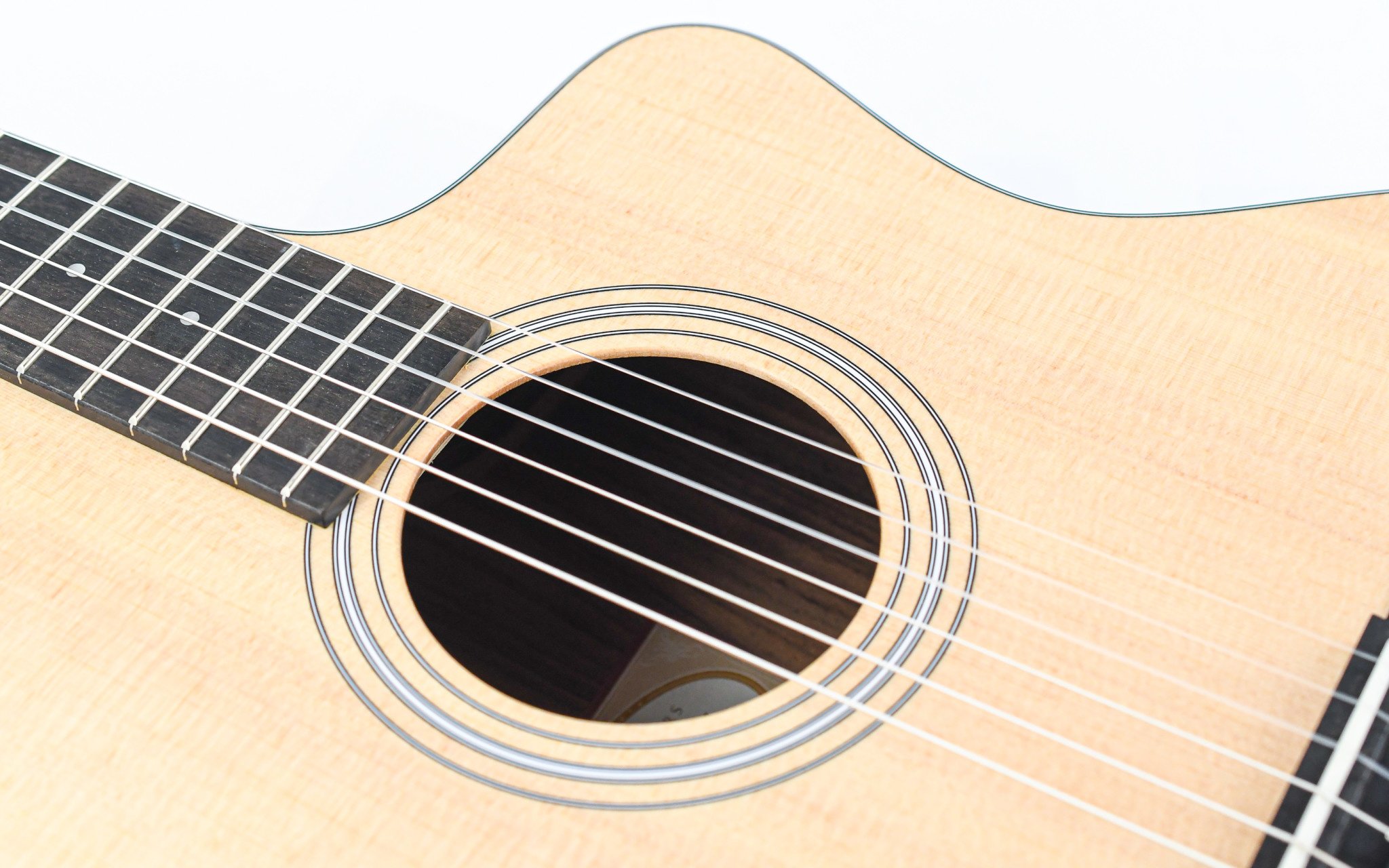 taylor 214ce strings