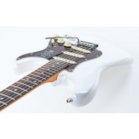 Fender American Ultra Stratocaster Arctic Pearl RW