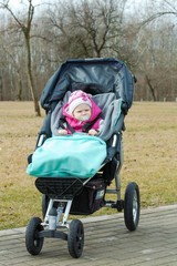 Kinderwagen- und Babyschalefusssack