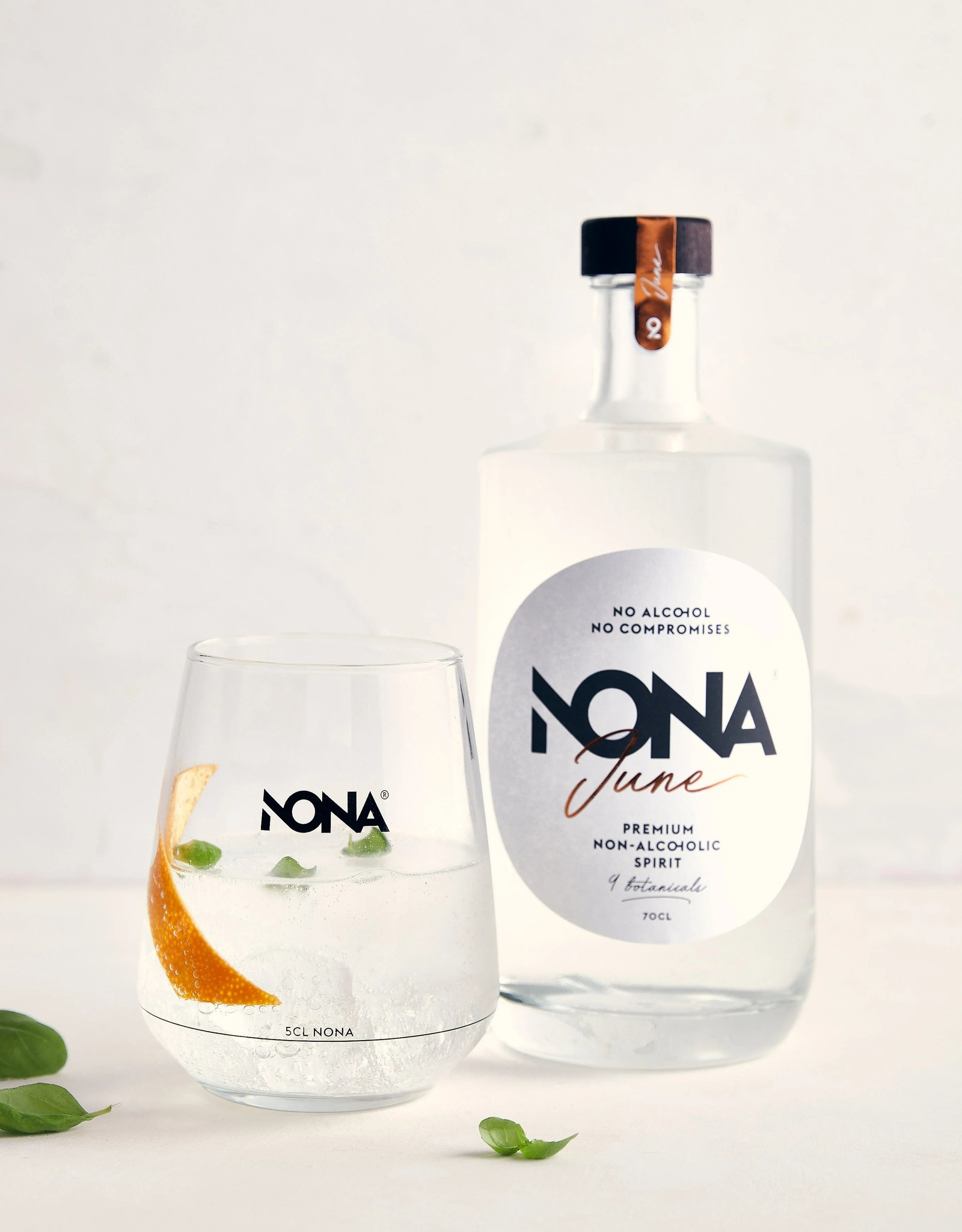 NONA June 70cl alcoholvrij-herbs/citrus/basil