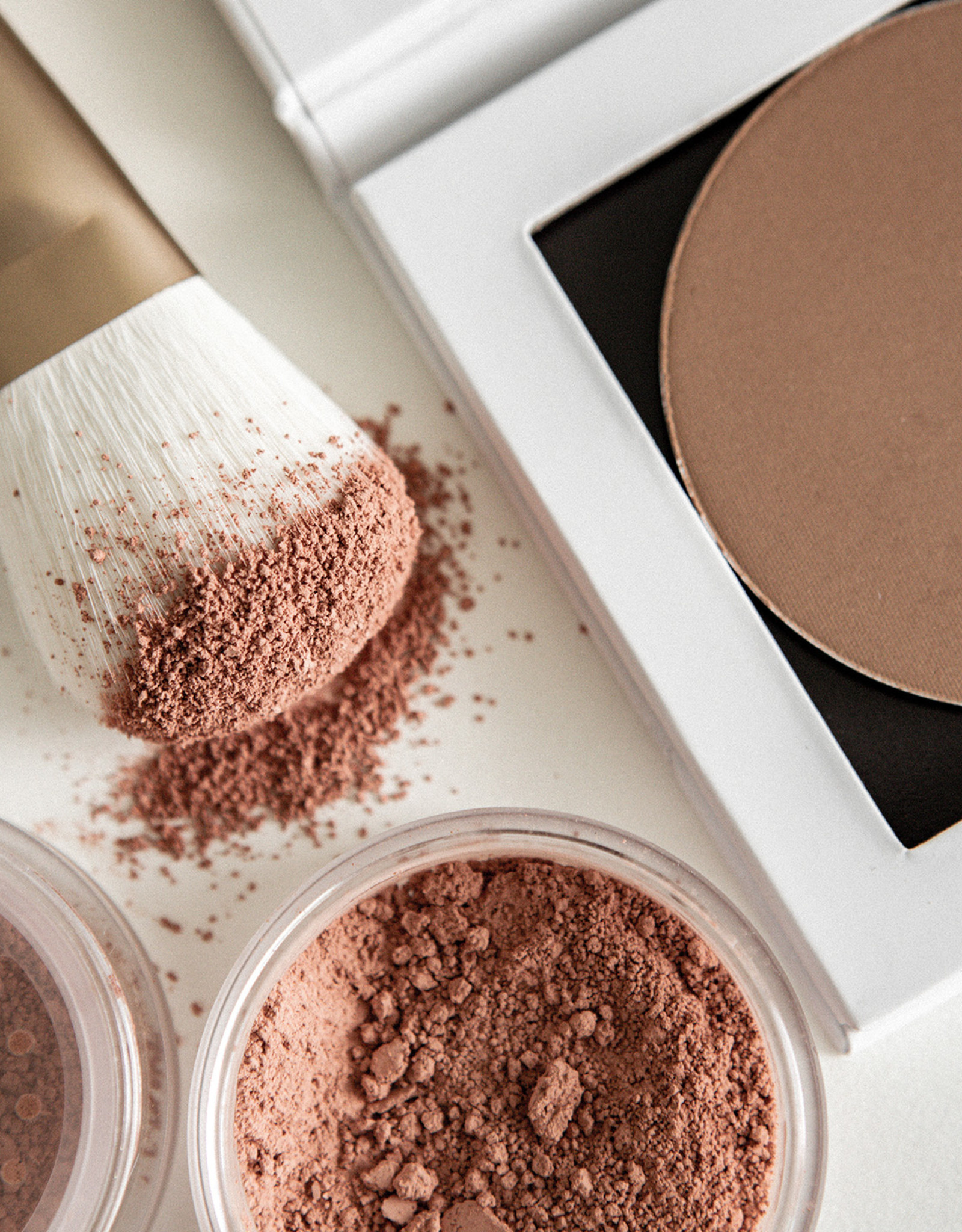 i.am.klean Compact Mineral Bronzer-bronzer