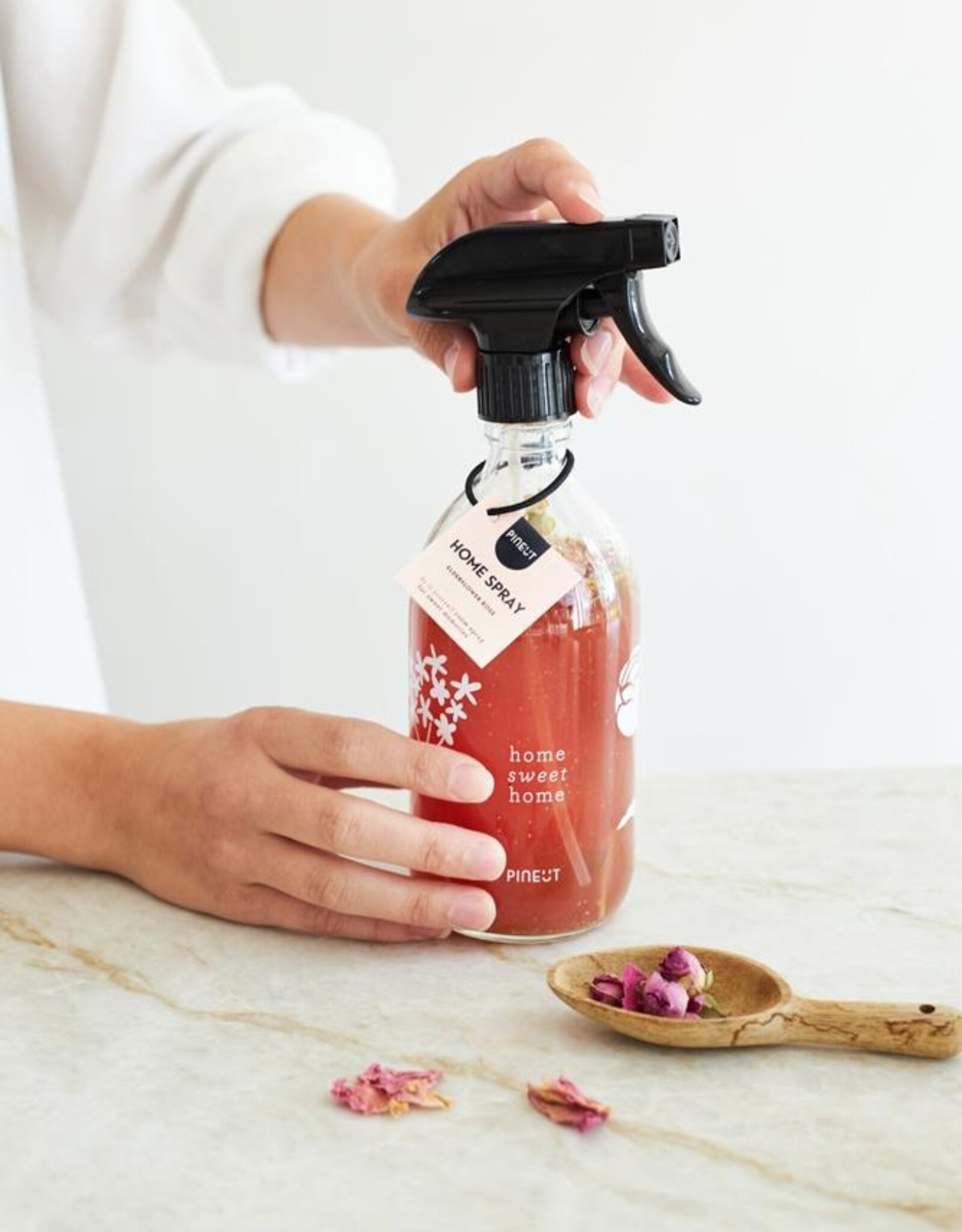 Pineut Pineut Wellness DIY Homespray Vlierbloesem & Rozen-glas