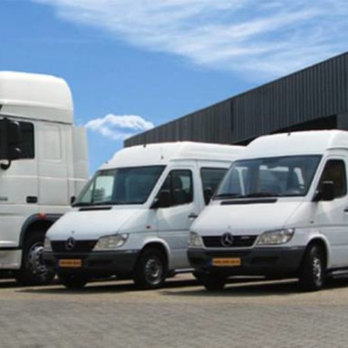 Auto's, vrachtwagens en reinigen