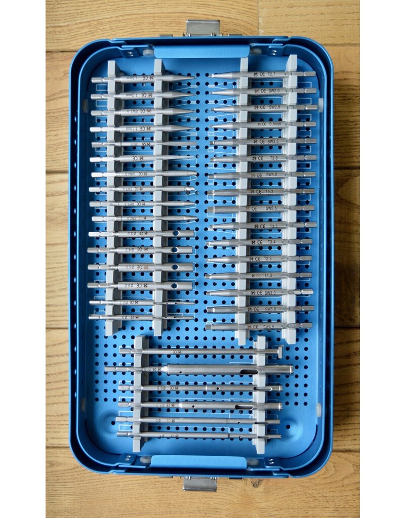 MEDIBIA - medical bits & tools Vierkante Schroevendraaier SW1.5