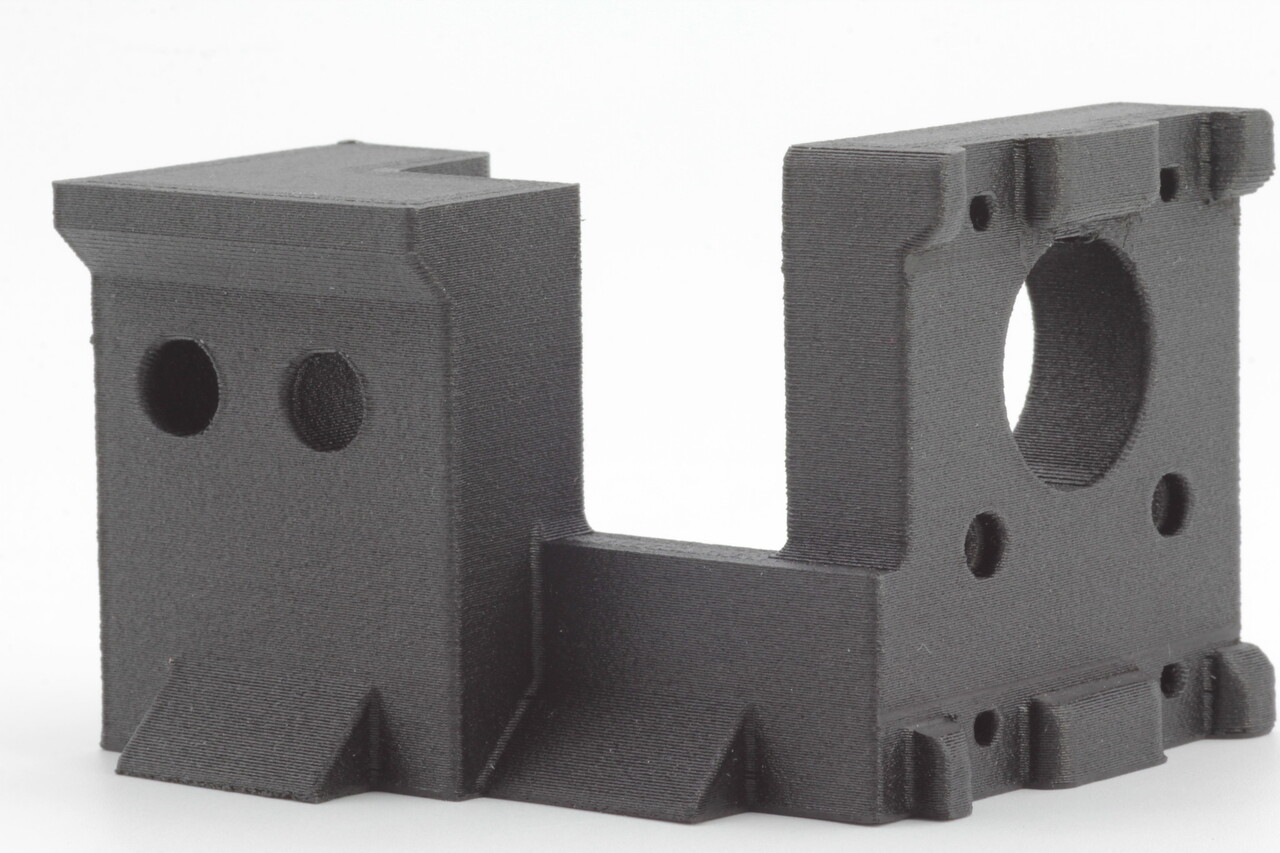 Polymaker Polymaker Polymide PA6-CF Black 2kg Polymaker Polymaker Polymide PA6-CF Black 2kg