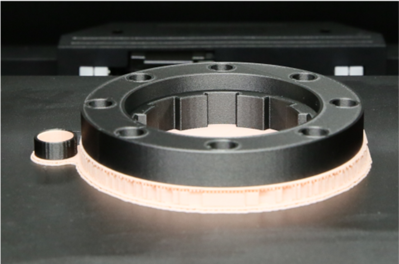 Raise3D De nieuwe Raise3D E2CF IDEX carbon fibre 3D printer