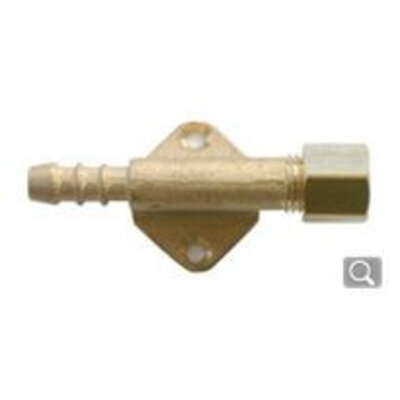 Rechte koppeling op een muurplaat 8 mm knel.