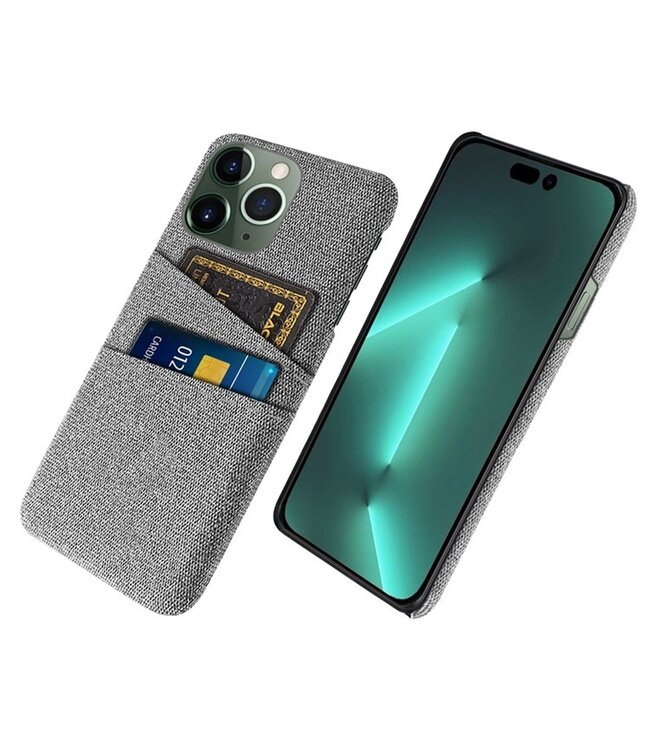 Grijs Stoffen Hardcase Hoesje met Pasjeshouders voor de iPhone 14 Pro