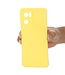 Geel Siliconen Hoesje met Polsband voor de OnePlus Nord CE 2 5G