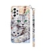 Kat met kitten Bookcase Hoesje voor de Samsung Galaxy A33