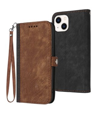SoFetch Bruin / Zwart Bookcase Hoesje met Handriem iPhone 15 Plus