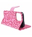 SoFetch Roze Camelia Bookcase Hoesje met Polsbandje voor de iPhone 15 Plus