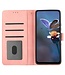 SoFetch Roze Bloemen Bookcase Hoesje met Polsbandje voor de Xiaomi 13 Pro