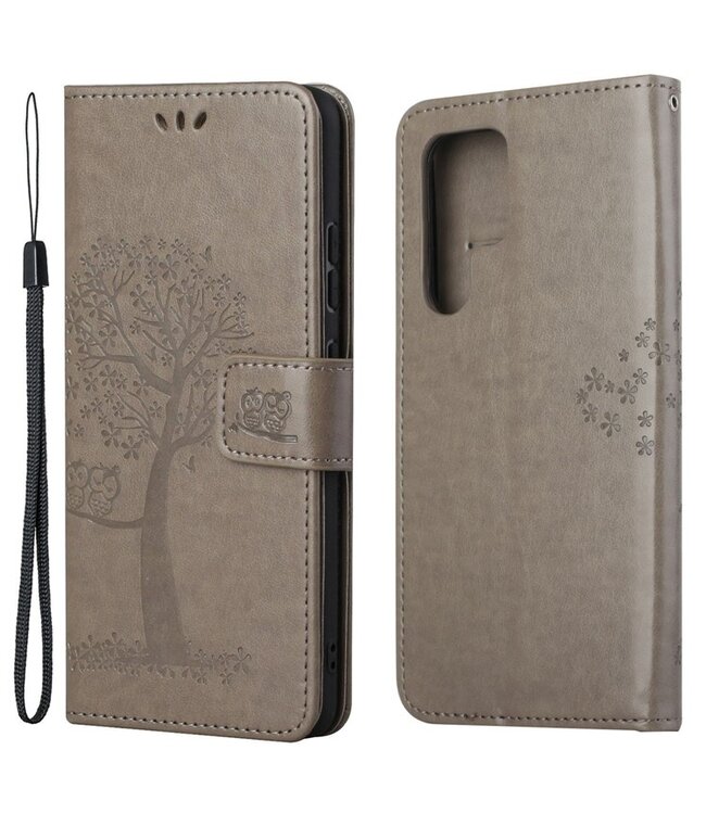 SoFetch Grijs Boom Bookcase Hoesje met Polsbandje voor de Samsung Galaxy S24 Ultra