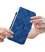 SoFetch Donkerblauw Monogram Bookcase Hoesje voor de Samsung Galaxy S24 Ultra