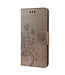 SoFetch Lichtbruin Bloemen Bookcase Hoesje voor de iPhone 14 Pro Max