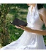 SoFetch Zwart Vlinders Bookcase Hoesje met Polsbandje voor de Oppo Reno10 Pro