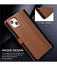 SoFetch Bruin Ruiten Bookcase Hoesje met Polsbandje voor de iPhone 14 Plus