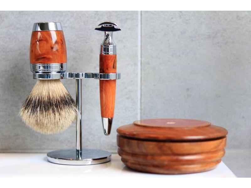 Muhle Stylo scheerset in thuja - safety razor - kwast silvertip dassenhaar