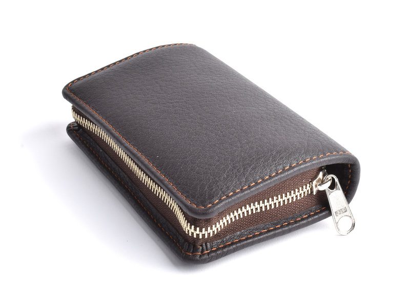 De Messenwinkel reisscheerset in etui bruin kalfsleder - Gillette® Fusion5™ - silvertip fibre