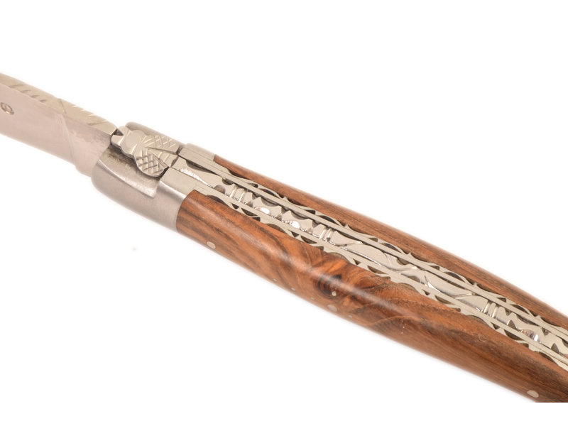 Laguiole en Aubrac 12cm pistache - double platines - mat