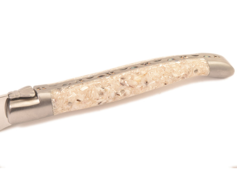 Laguiole en Aubrac oestermes met heft in oesterschelpen