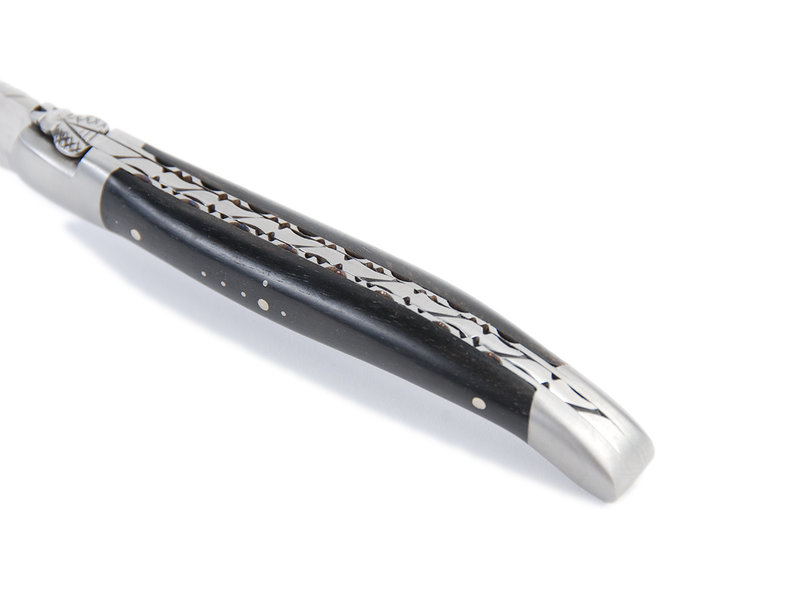 Laguiole en Aubrac 12 cm ebben - ressort forge - platines guillochées - mat