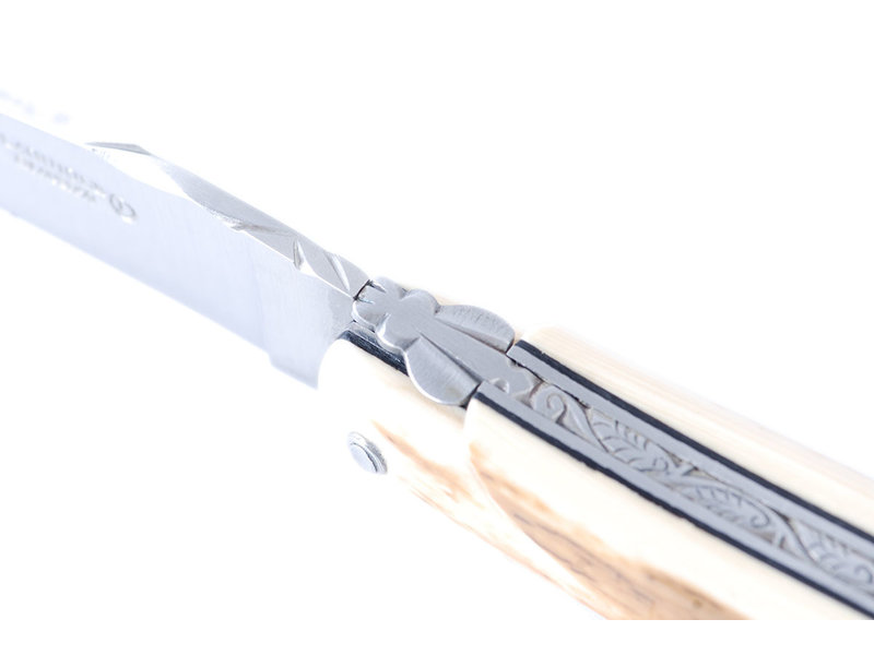 Laguiole en Aubrac Belle Pièce - 12cm croute d'Ivoire