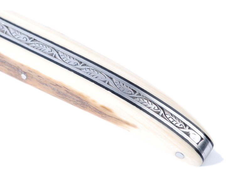 Laguiole en Aubrac Belle Pièce - 12cm croute d'Ivoire