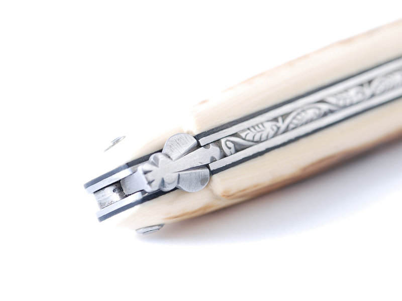 Laguiole en Aubrac Belle Pièce - 12cm croute d'Ivoire