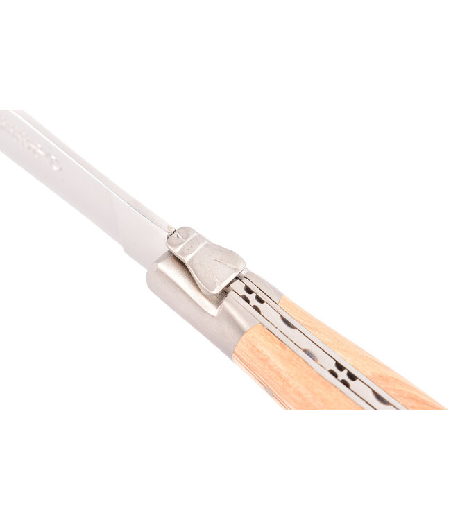 Laguiole en Aubrac kaasmes met heft in olijfhout